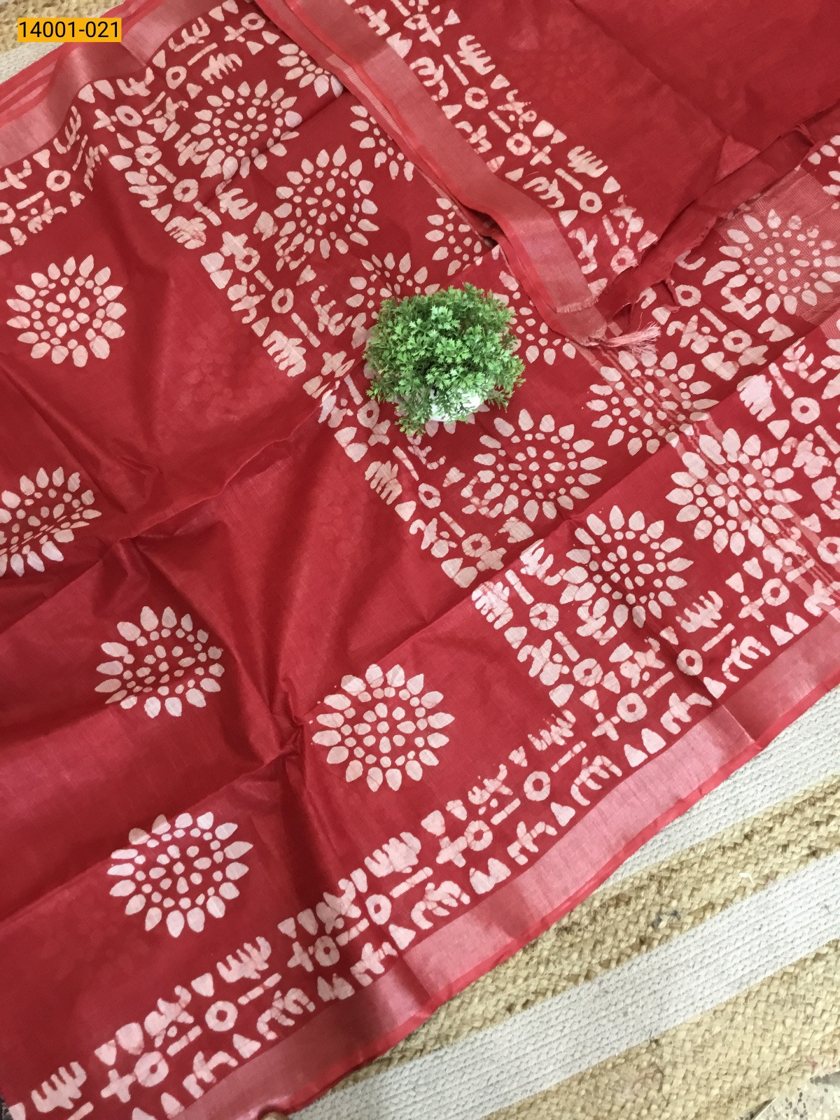 Red Linen Cotton Batik Printed Sarees