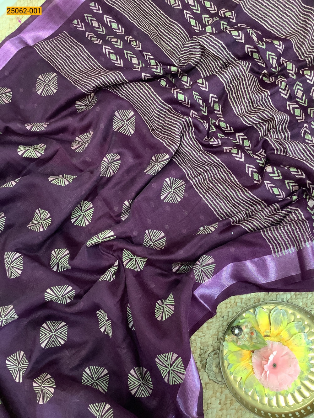 Soft Linen Weaves Zoya Silk Saree Soft Linen Weaves Zoya Silk Saree